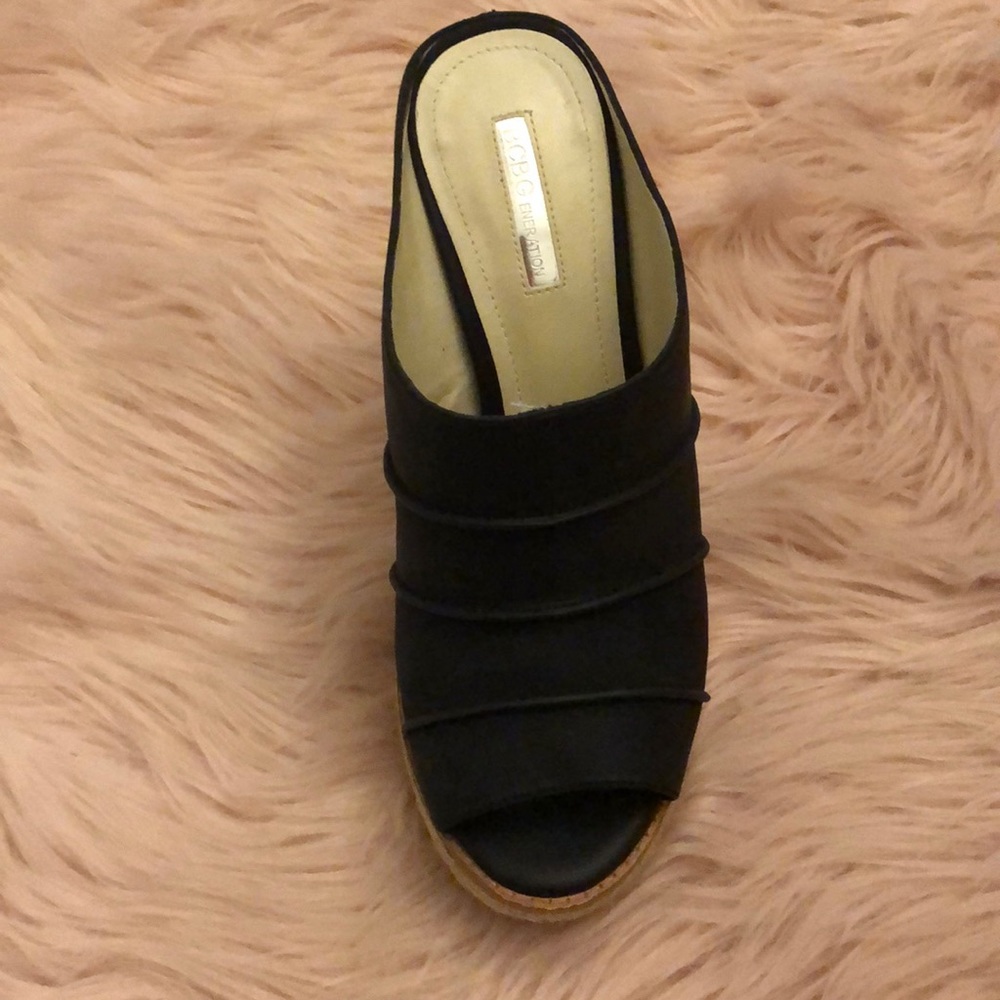 Heels - Picture 3 of 6